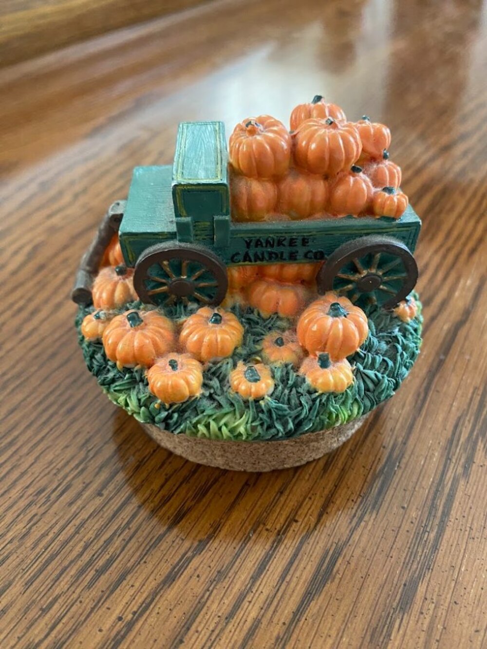 Yankee Candle "Pumpkin Themed" Candle Topper